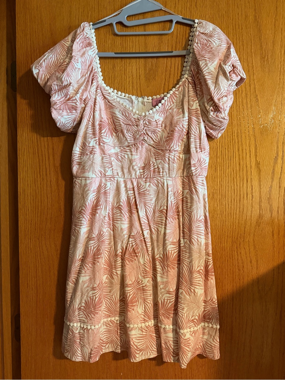 miami Pink Leaf-Print Mini Dress with Puff Sleeves